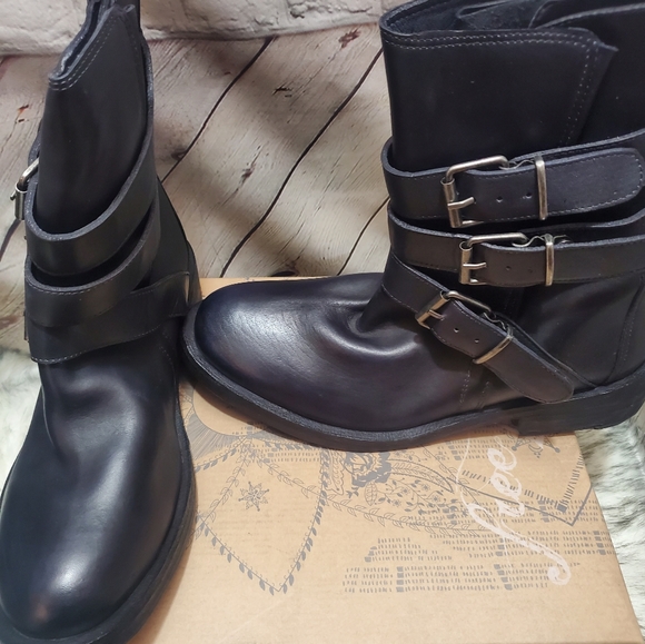 Free People Santa Fe Moto Boots. - Picture 6 of 8